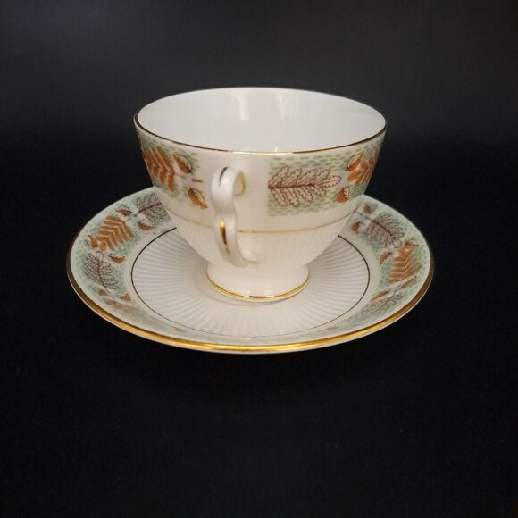 Colclough Bone China Teacup & Saucer Set Gold Trim Leaf Design England - Picture 4 of 12